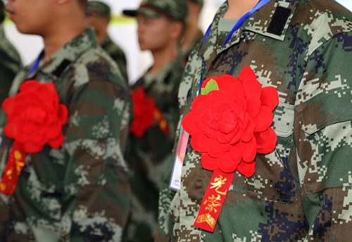 石家莊東華鐵路學(xué)校學(xué)生去當(dāng)兵保留學(xué)籍嗎？